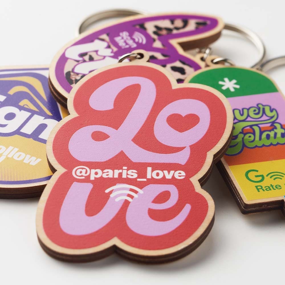 Portachiavi NFC in legno di forma personalizzata - immagine 9